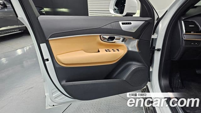 Volvo XC90 2024 — Photo 11/30