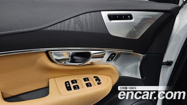 Volvo XC90 2024 — Photo 30/30