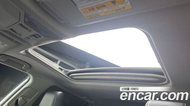 Toyota RAV4 2019 — Фото 16/20