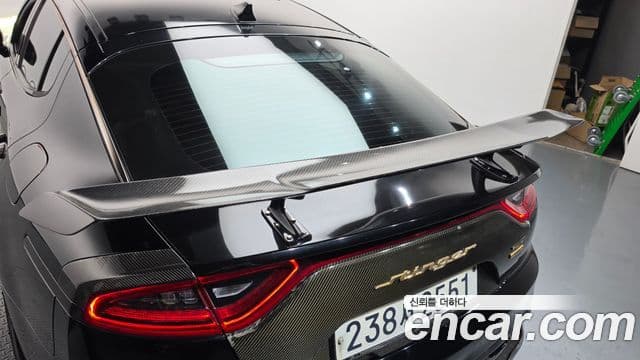 Kia Stinger 2019 — Şəkil 22/40