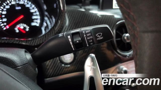 Kia Stinger 2019 — Şəkil 16/40