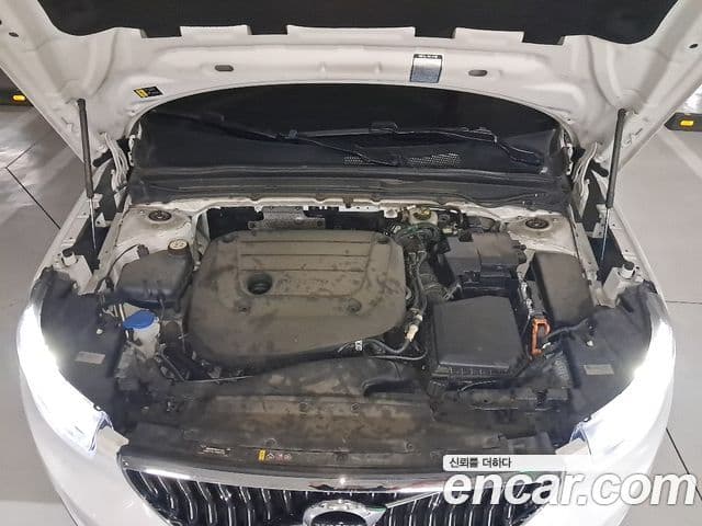 Volvo XC40 2021 — Şəkil 9/9