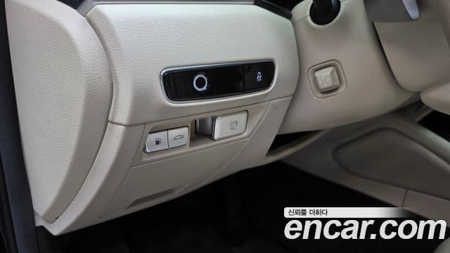 Kia The K9 2022 — Photo 28/34
