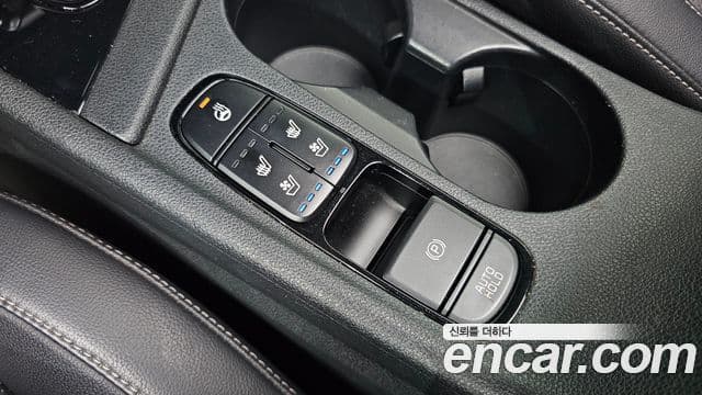 Kia Niro 2019 — Фото 14/20