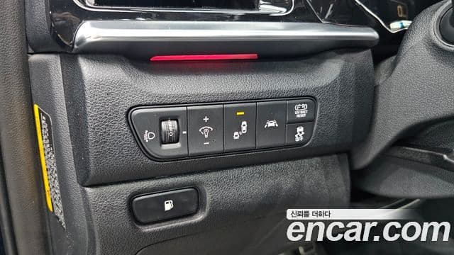 Kia Niro 2019 — Фото 19/20