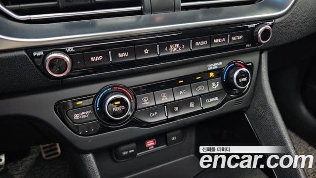 Kia Niro 2019 — Şəkil 29/30