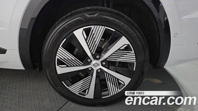 Renault Samsung Grand Koleos 2025 — Photo 16/37