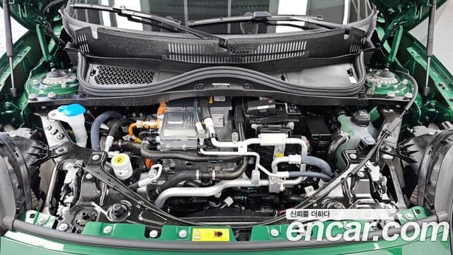 Mini Cooper Electric 2024 — ფოტო 4/34