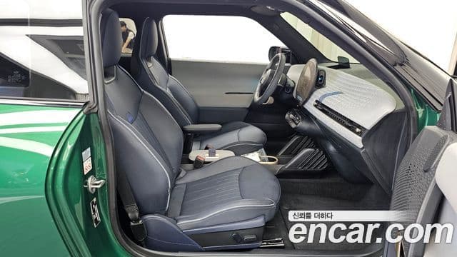 Mini Cooper Electric 2024 — ფოტო 30/34
