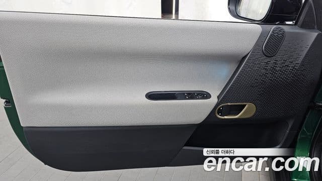 Mini Cooper Electric 2024 — ფოტო 25/34