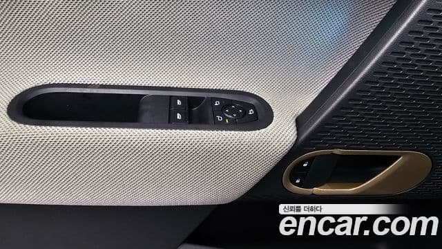 Mini Cooper Electric 2024 — ფოტო 23/34