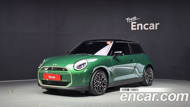 Mini Cooper Electric 2024 — ფოტო 12/33