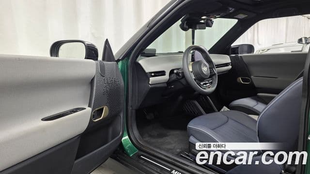 Mini Cooper Electric 2024 — ფოტო 20/33