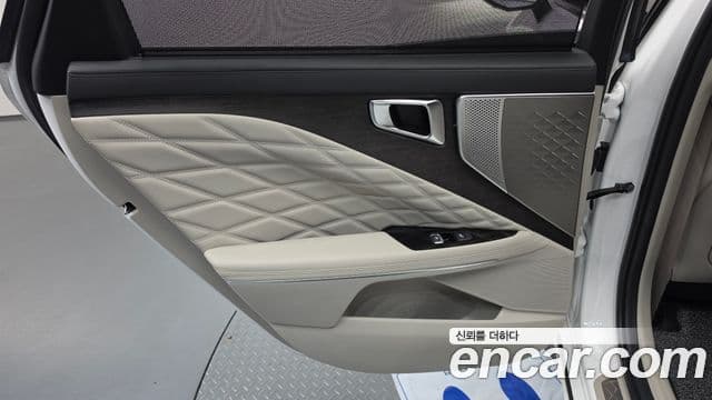 Kia K8 2023 — Şəkil 3/41