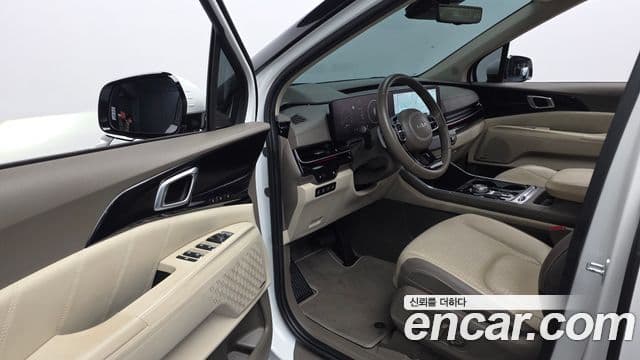Kia Carnival 2024 — Фото 10/20