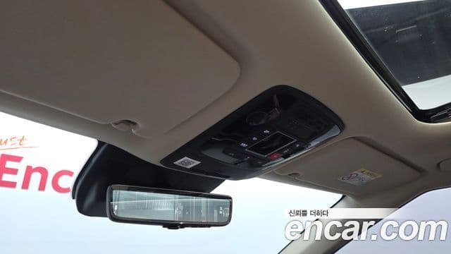 Kia Carnival 2024 — ფოტო 10/39