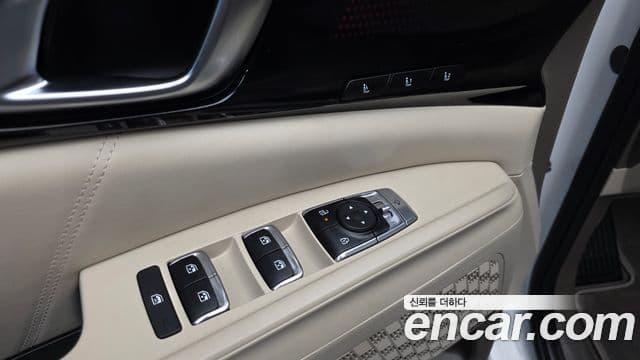 Kia Carnival 2024 — ფოტო 11/39