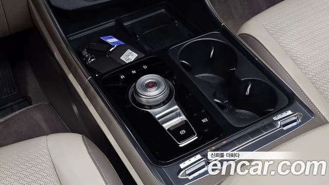 Kia Carnival 2025 — Фото 8/20