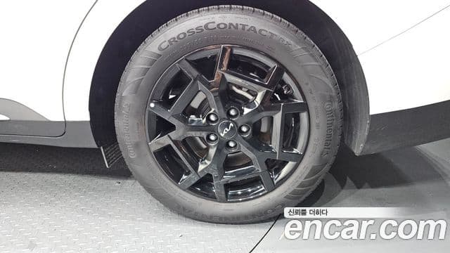 Kia Carnival 2025 — Şəkil 24/34