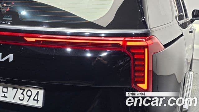 Kia Carnival 2024 — ფოტო 24/38