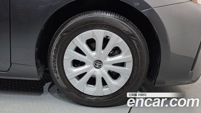 Toyota Prius 2019 — Photo 30/30
