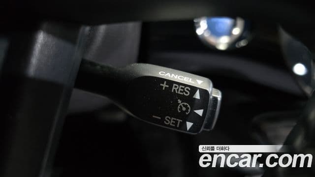 Toyota Prius 2019 — Photo 25/30