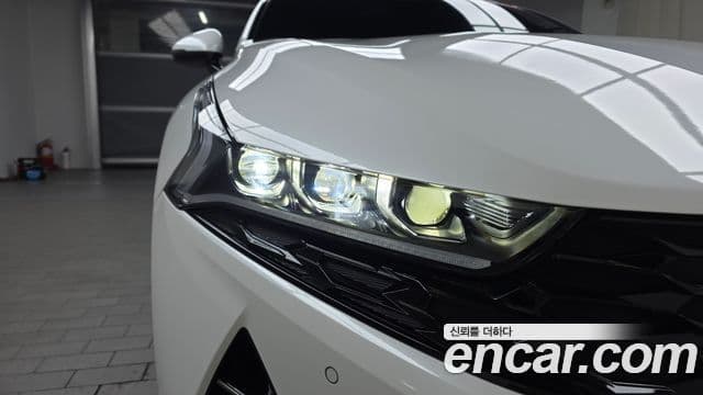 Kia K5 2022 — Photo 12/32