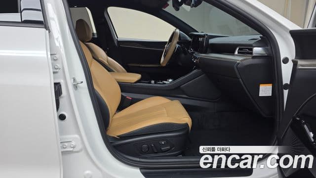 Kia K5 2022 — Photo 10/32