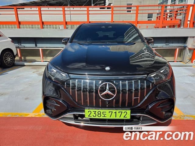 Mercedes-Benz EQE SUV 2024 — Photo 2/2