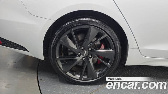 Genesis G70 2022 — Şəkil 16/34
