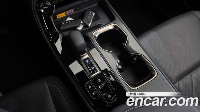 Lexus NX350h 2023 — ფოტო 17/32