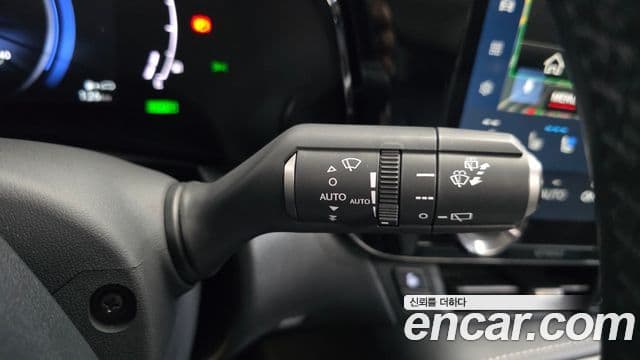 Lexus NX350h 2023 — ფოტო 21/32