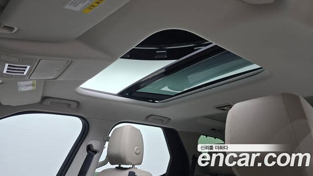 Land Rover Discovery 5 2018 — Şəkil 16/32