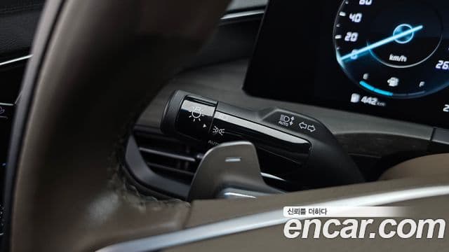 Kia K8 2023 — Photo 23/34