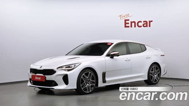 Kia Stinger 2021 — Фото 20/20