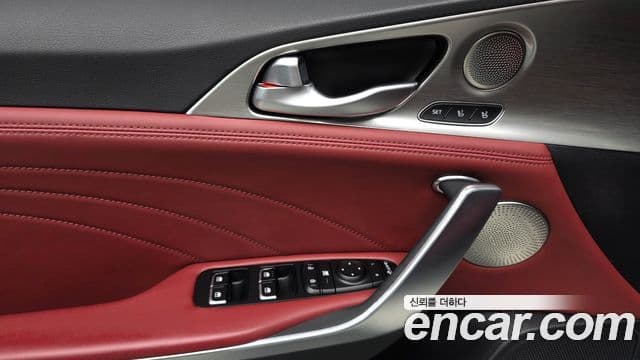 Kia Stinger 2021 — Фото 16/20