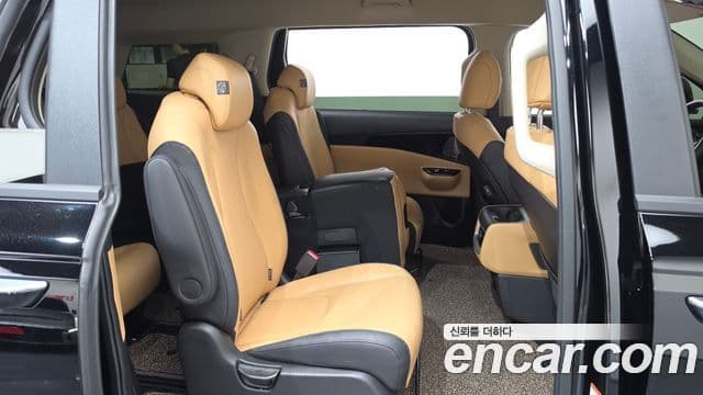 Kia Carnival 2022 — Фото 10/20