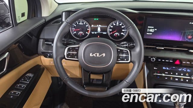 Kia Carnival 2022 — Фото 12/20