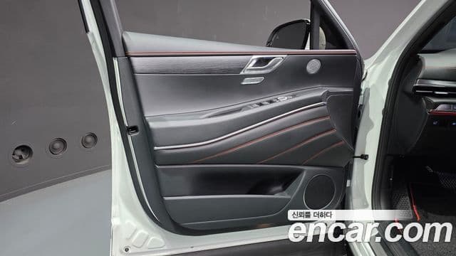Genesis GV80 Coupe 2024 — ფოტო 9/34