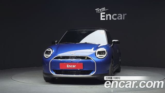 Mini Cooper Electric 2024 — ფოტო 12/20