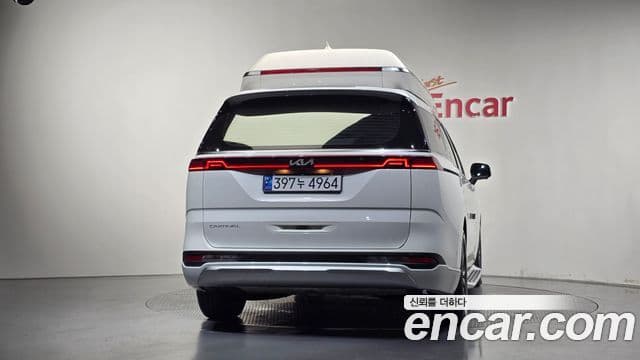 Kia Carnival 2021 — Фото 4/20