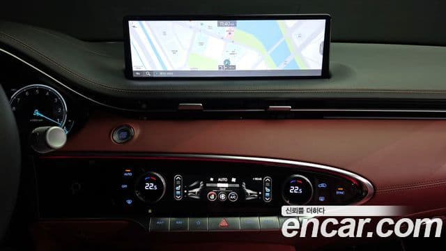 Genesis GV70 2022 — Şəkil 19/33