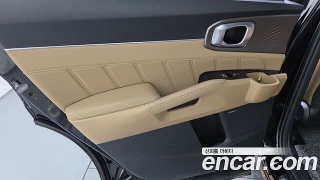Kia Sorento 2024 — Photo 25/34