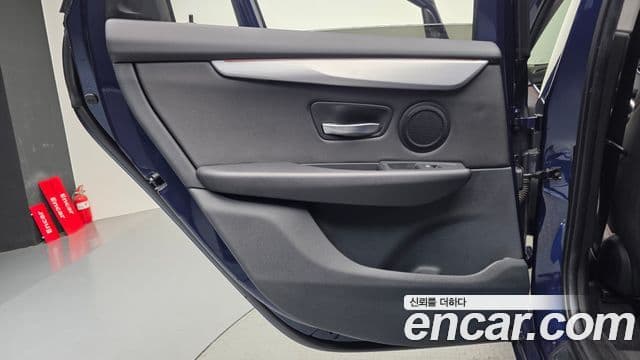 BMW 2 Series Active Tourer 2020 — Şəkil 32/32