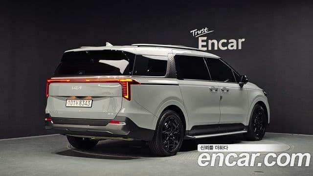 Kia Carnival 2024 — Фото 2/20