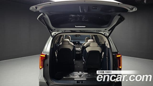 Kia Carnival 2024 — Фото 20/20