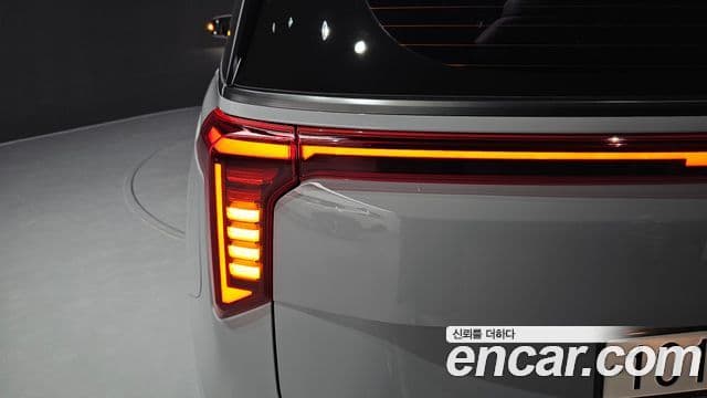 Kia Carnival 2024 — ფოტო 40/43