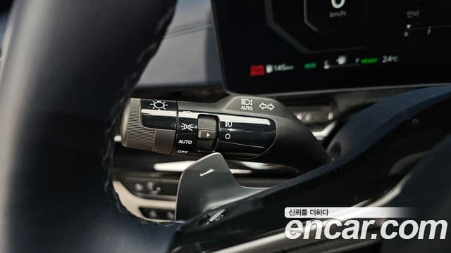 Kia Carnival 2024 — ფოტო 15/43