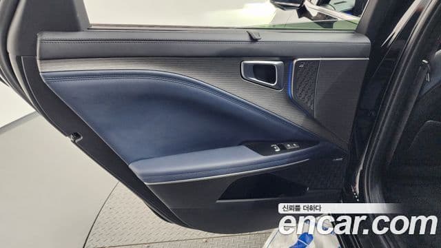 Kia K8 2024 — Photo 7/38