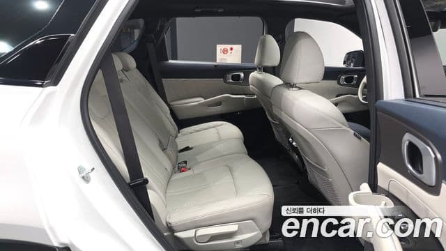 Kia Sorento 2024 — Фото 12/20